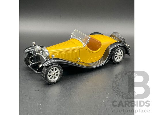 BURAGO Bugatti ''Type 55'' (1932) 1:24 Scale Model Car 0538