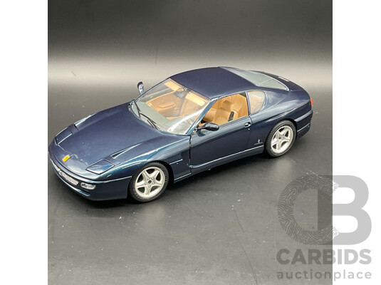 BURAGO Ferrari 456GT (1992) 1:18 Scale Model Car 3046