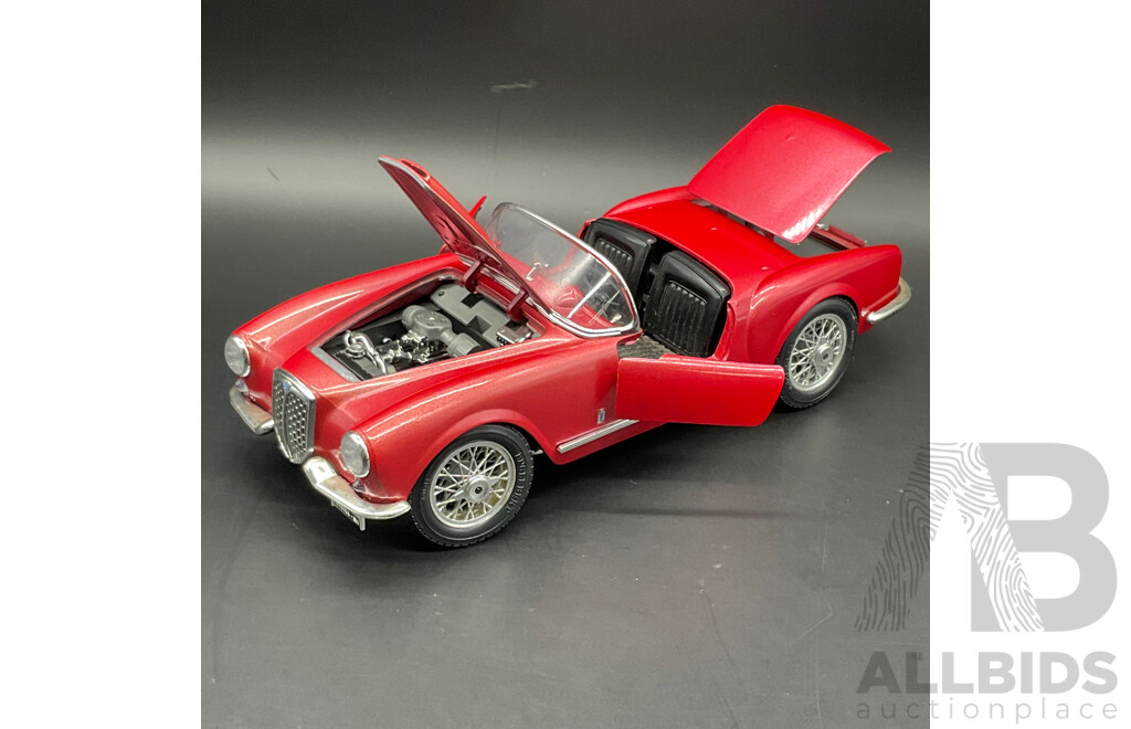 BURAGO Lancia Aurelia B24 Spider (1955) 1:18 Scale Model Car 3010