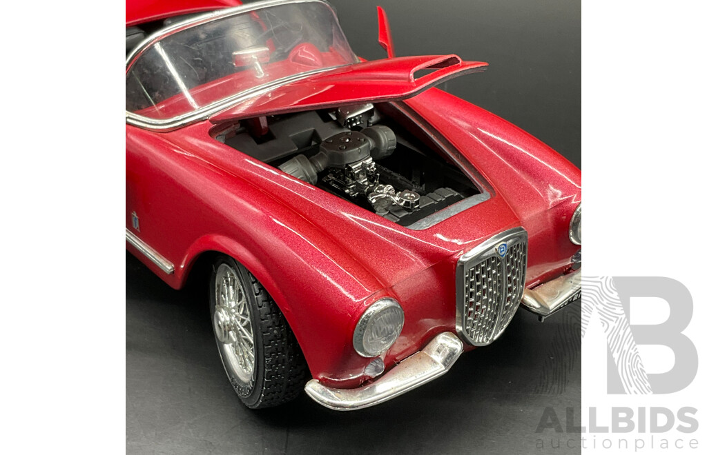 BURAGO Lancia Aurelia B24 Spider (1955) 1:18 Scale Model Car 3010