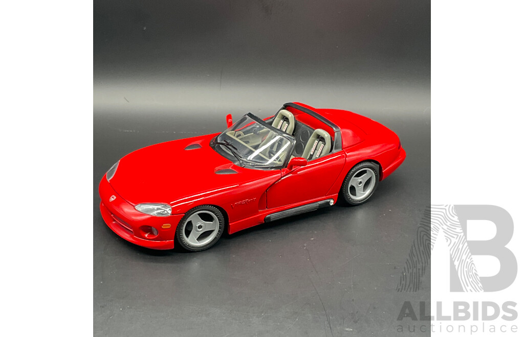 BURAGO Dodge Viper RT/10 (1992) 1:18 Scale Model Car 3025