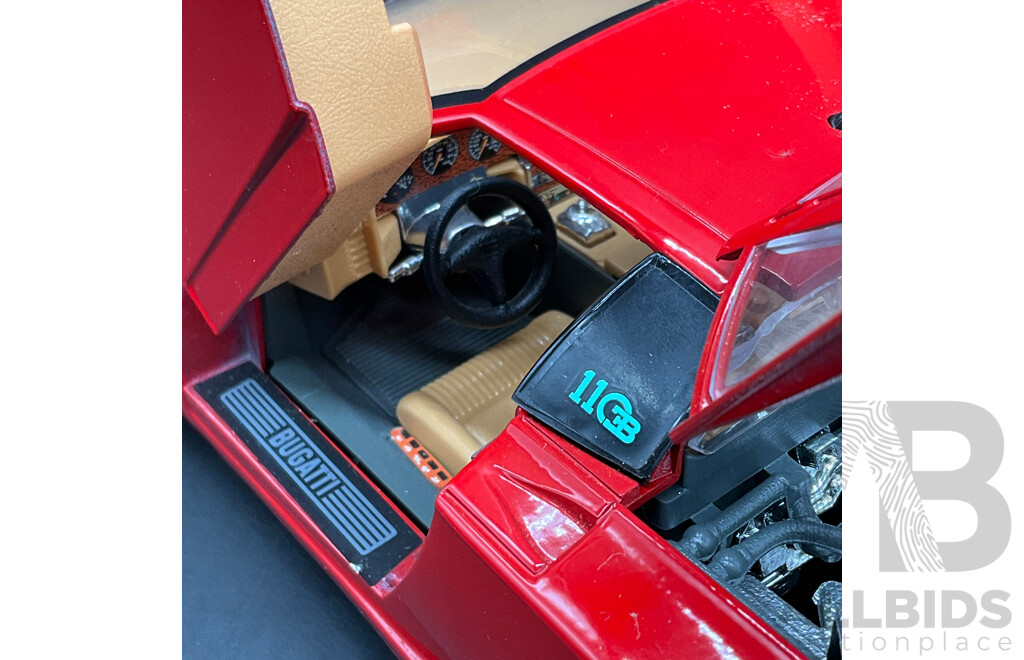 BURAGO Bugatti EB 110 (1991) 1:18 Scale Model Car 3055