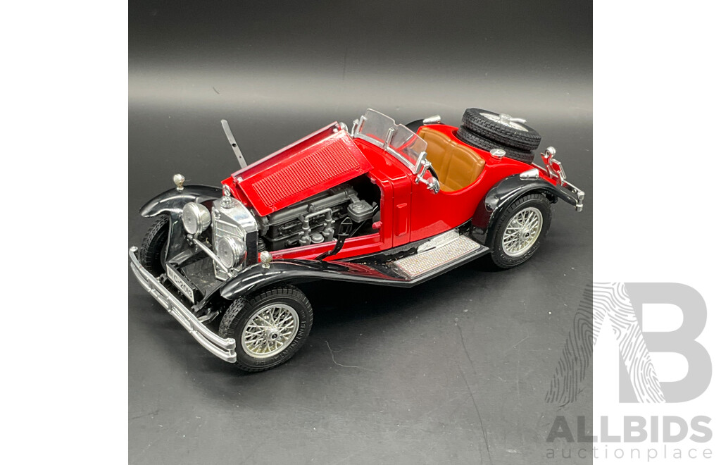 BURAGO Mercedes Benz SSK (1928) 1:18 Scale Model Car 3009