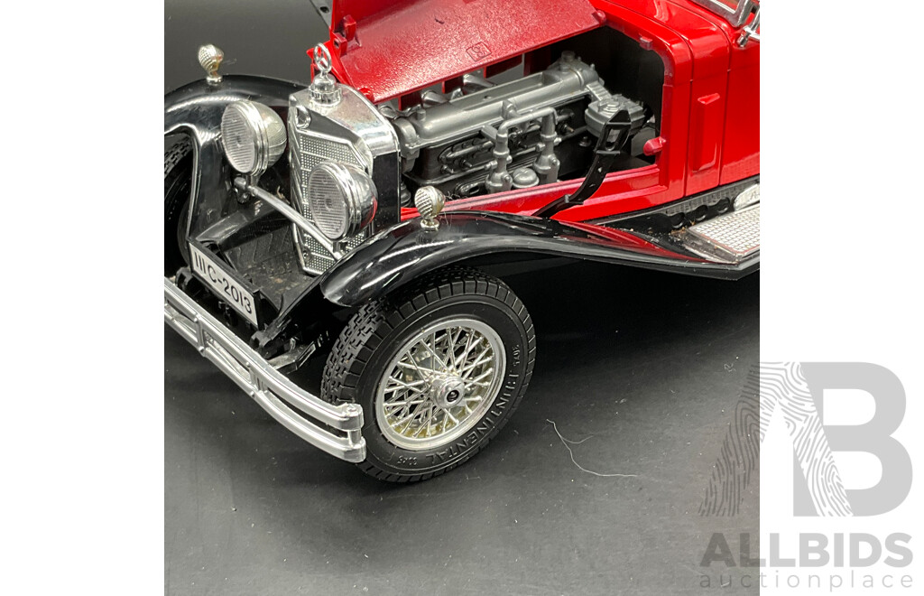 BURAGO Mercedes Benz SSK (1928) 1:18 Scale Model Car 3009