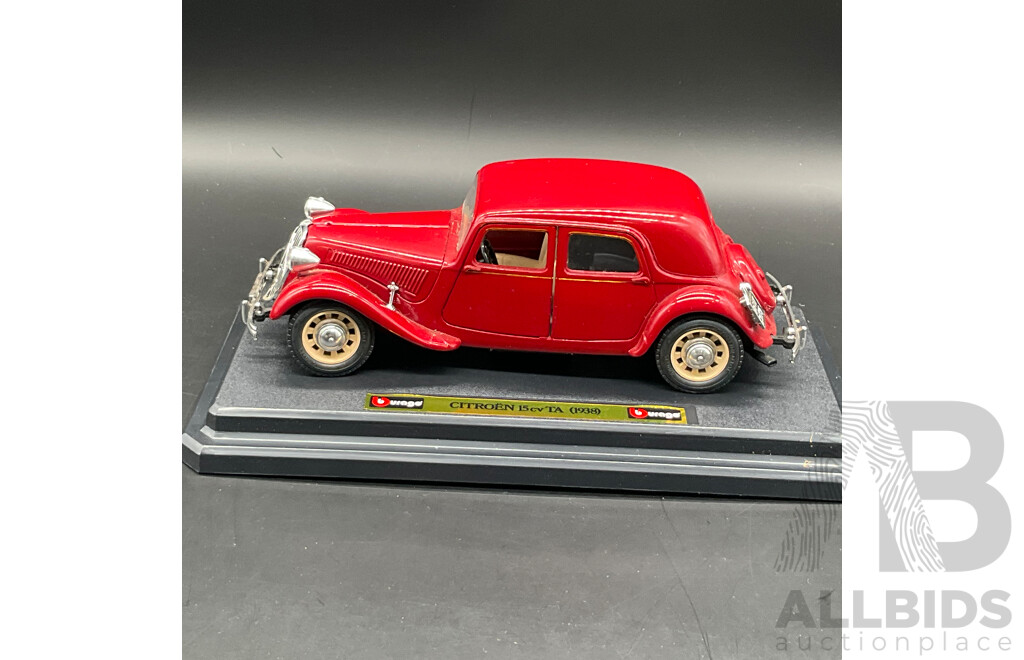 BURAGO Citroen 15 CV TA (1938) 1:24 Scale Model Car 1501