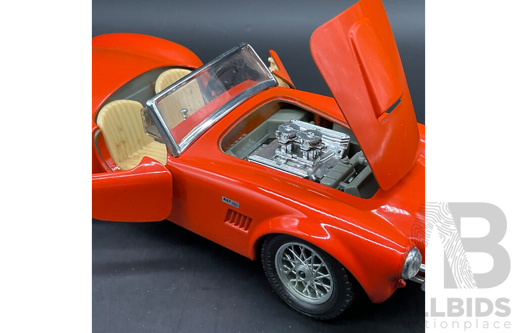 BURAGO Ford AC Cobra 427 (1965) 1:24 Scale Model Car 0513