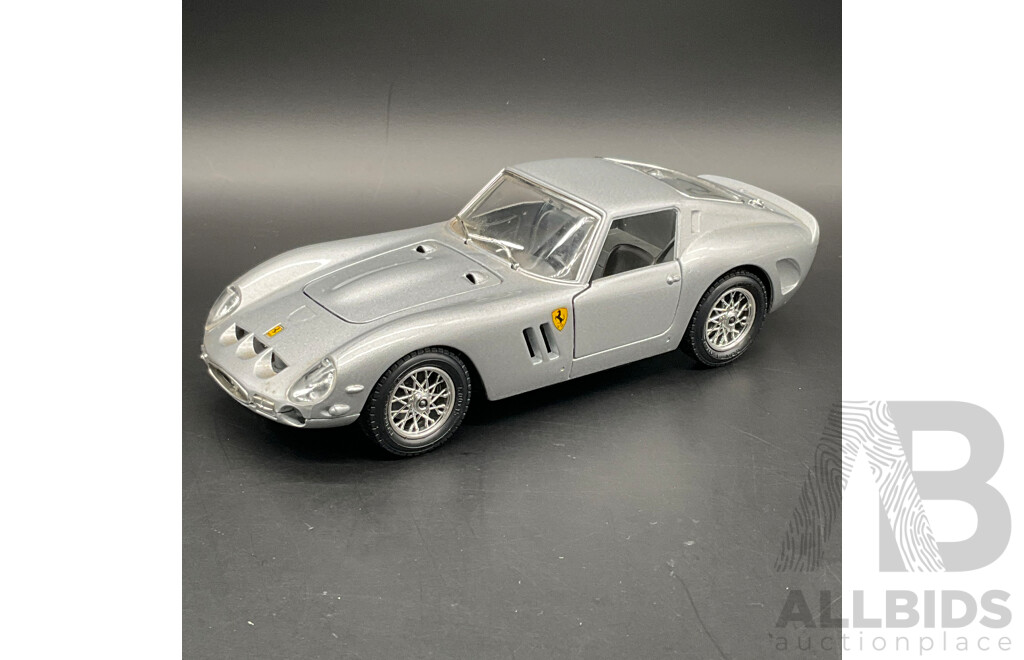 BURAGO Ferrari 250 GTO (1962) 1:24 Scale Model Car 0510