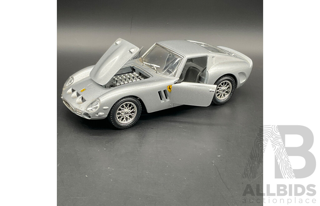 BURAGO Ferrari 250 GTO (1962) 1:24 Scale Model Car 0510