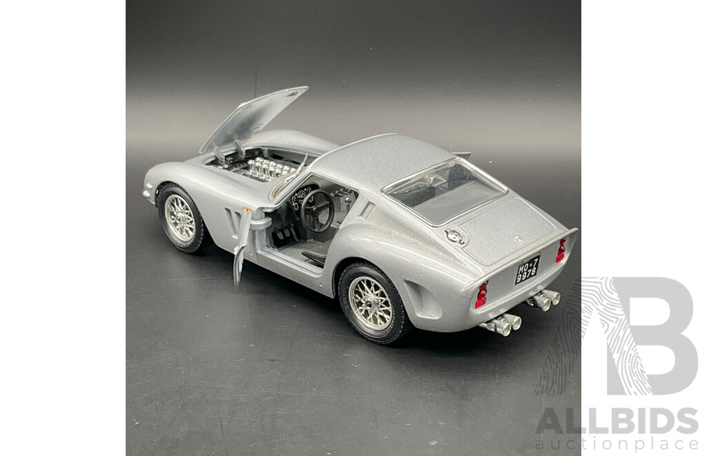 BURAGO Ferrari 250 GTO (1962) 1:24 Scale Model Car 0510