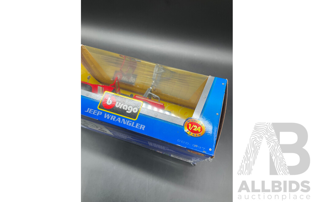 BURAGO Jeep Wrangler 1:24 Scale Model Car 0197