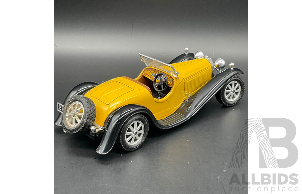 BURAGO Bugatti ''Type 55'' (1932) 1:24 Scale Model Car 0538