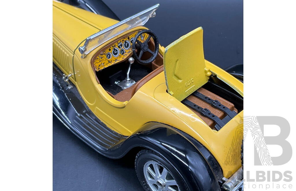 BURAGO Bugatti ''Type 55'' (1932) 1:24 Scale Model Car 0538
