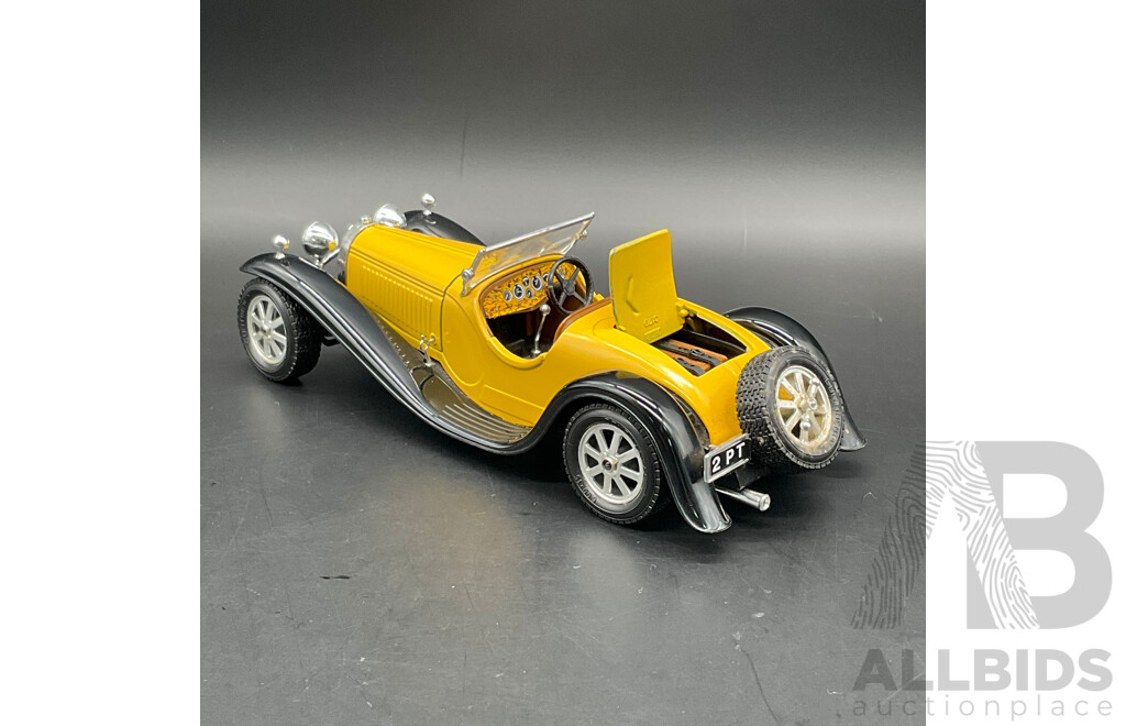 BURAGO Bugatti ''Type 55'' (1932) 1:24 Scale Model Car 0538