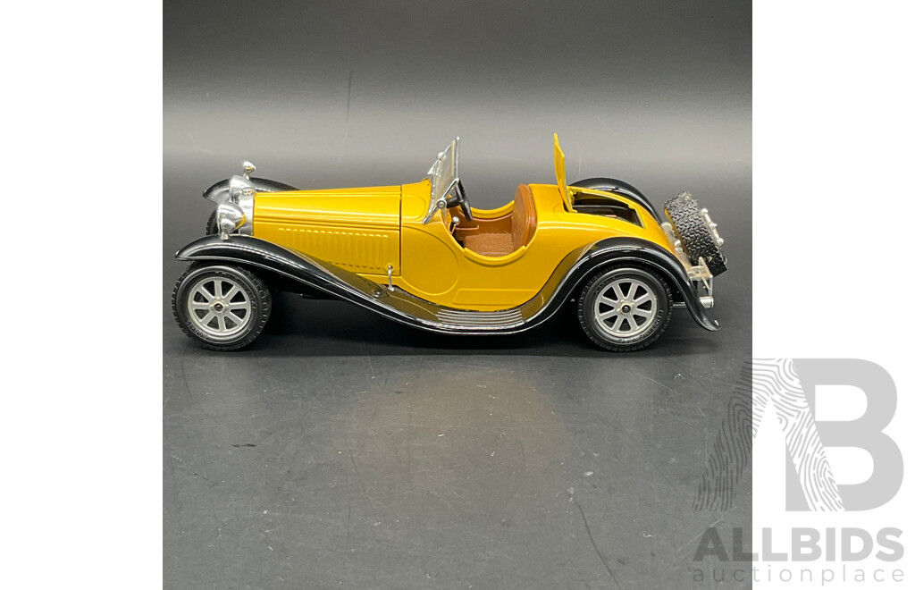 BURAGO Bugatti ''Type 55'' (1932) 1:24 Scale Model Car 0538