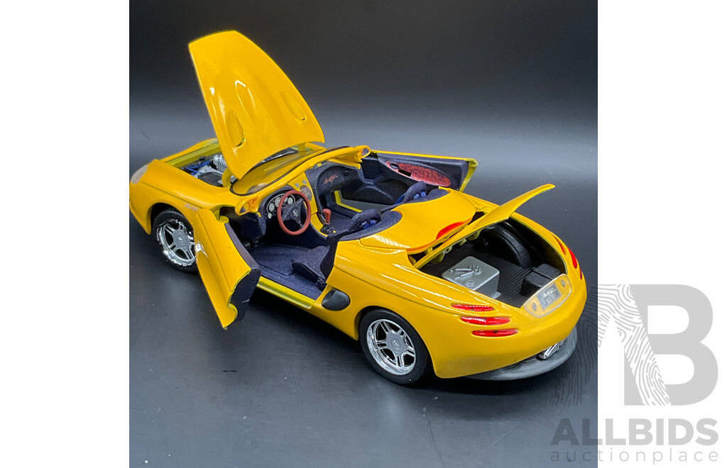 MAISTO Special Edition Mustang Match III 1:18 Scale Model Car 31815