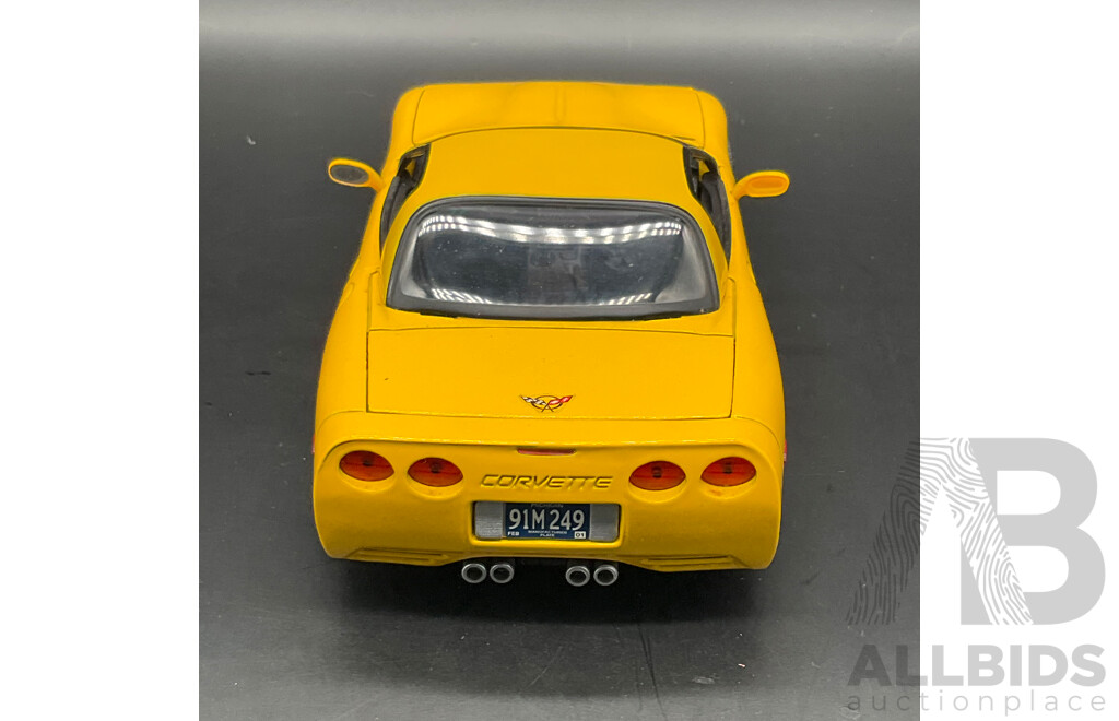 MAISTO Special Edition Chevrolet Corvette Z06 (2001) 1:18 Scale Model Car 31889