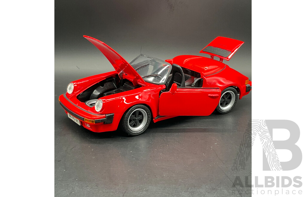 MAISTO Special Edition Porsche 911 Speedster 1:18 Scale Model Car 31802