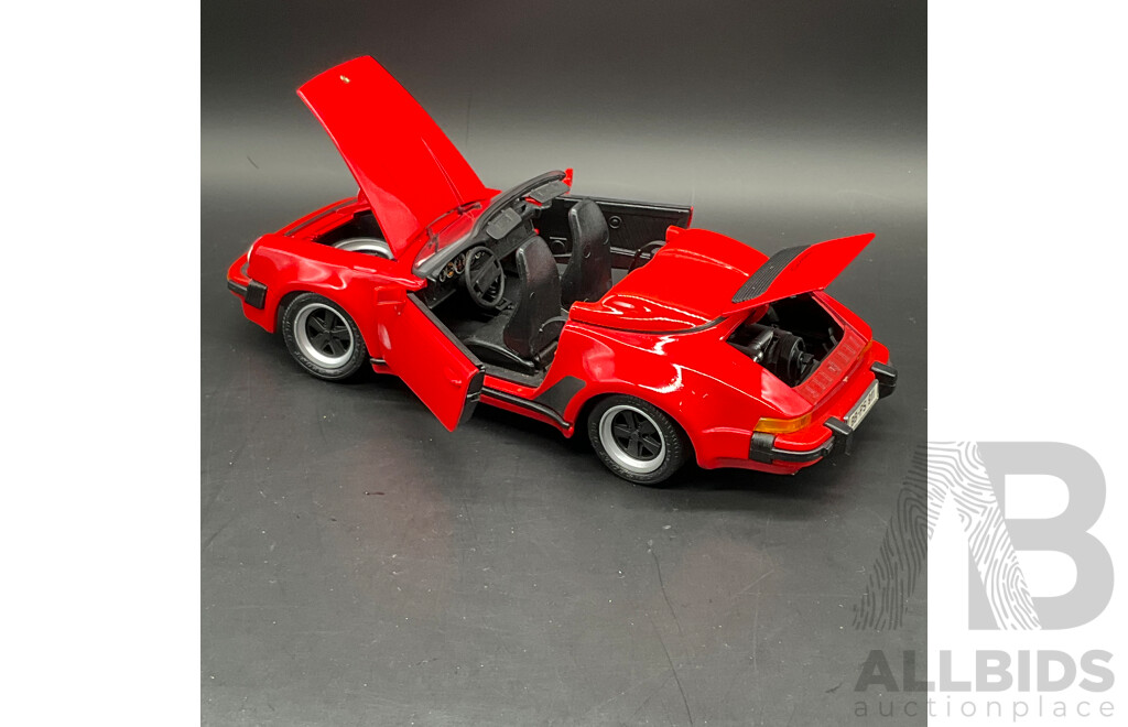 MAISTO Special Edition Porsche 911 Speedster 1:18 Scale Model Car 31802