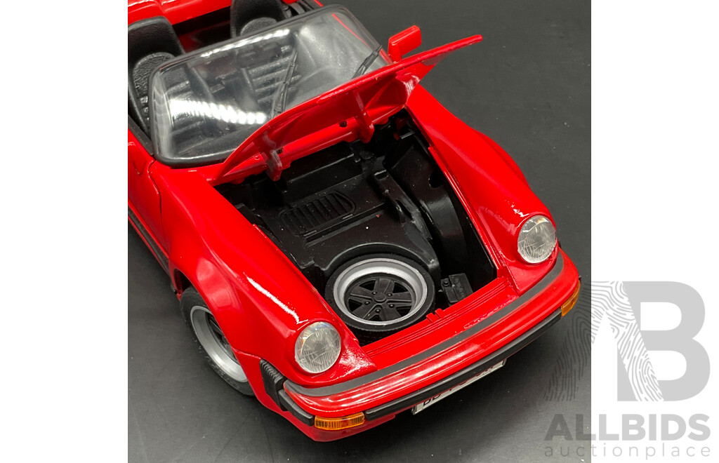 MAISTO Special Edition Porsche 911 Speedster 1:18 Scale Model Car 31802