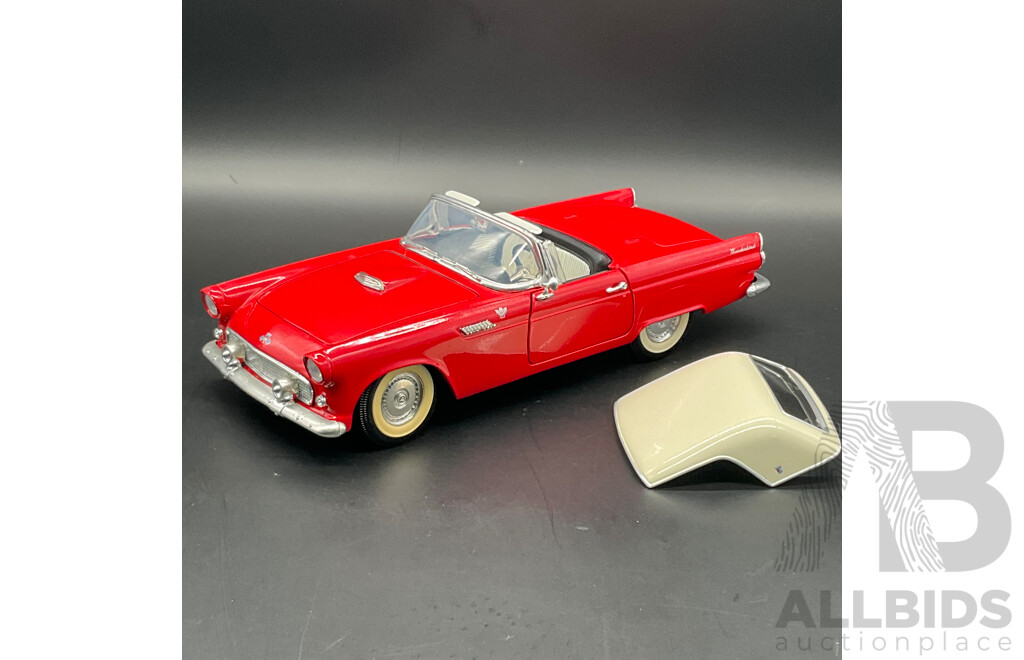 ROAD TOUGH Ford Thunderbird (1955) 1:18 Scale Model Car 92068