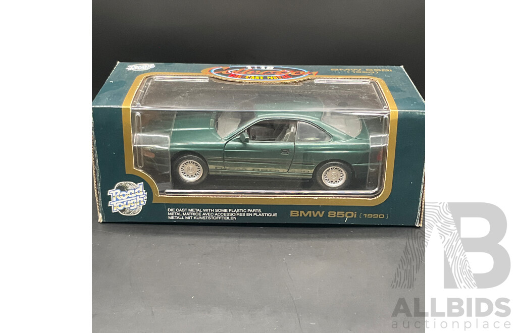 ROAD TOUGH BMW 850i (1990) 1:18 Scale Model Car 92028