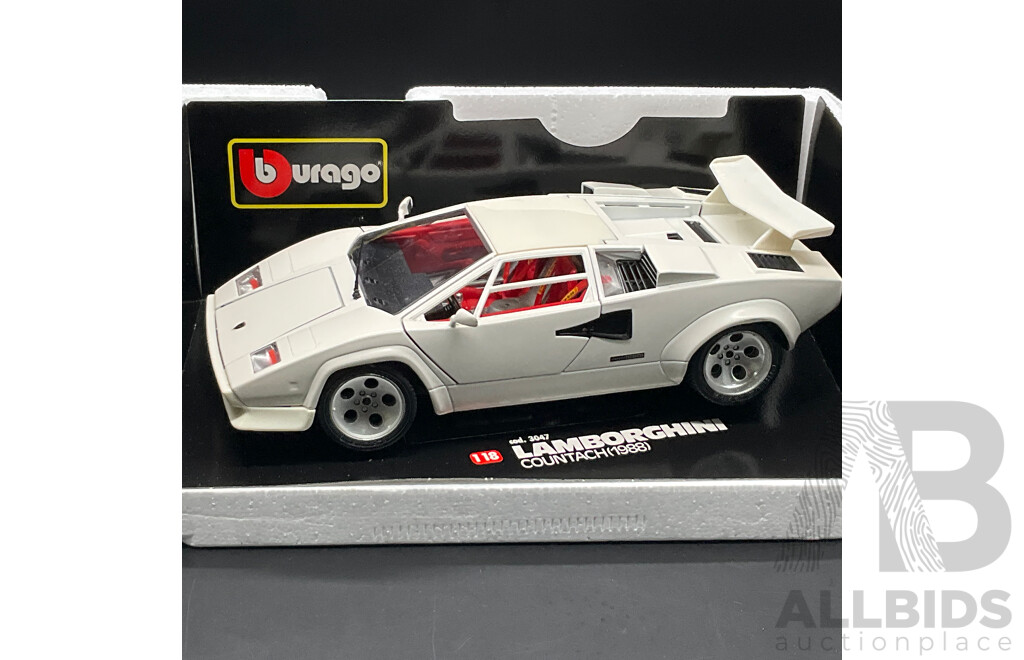 BURAGO Lamborghini Countach (1988) 1:18 Scale Model Car 3047