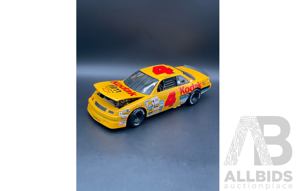 AMERICAN MUSCLE Kodak Film Chevrolet 1:18 Scale Model Car 7450
