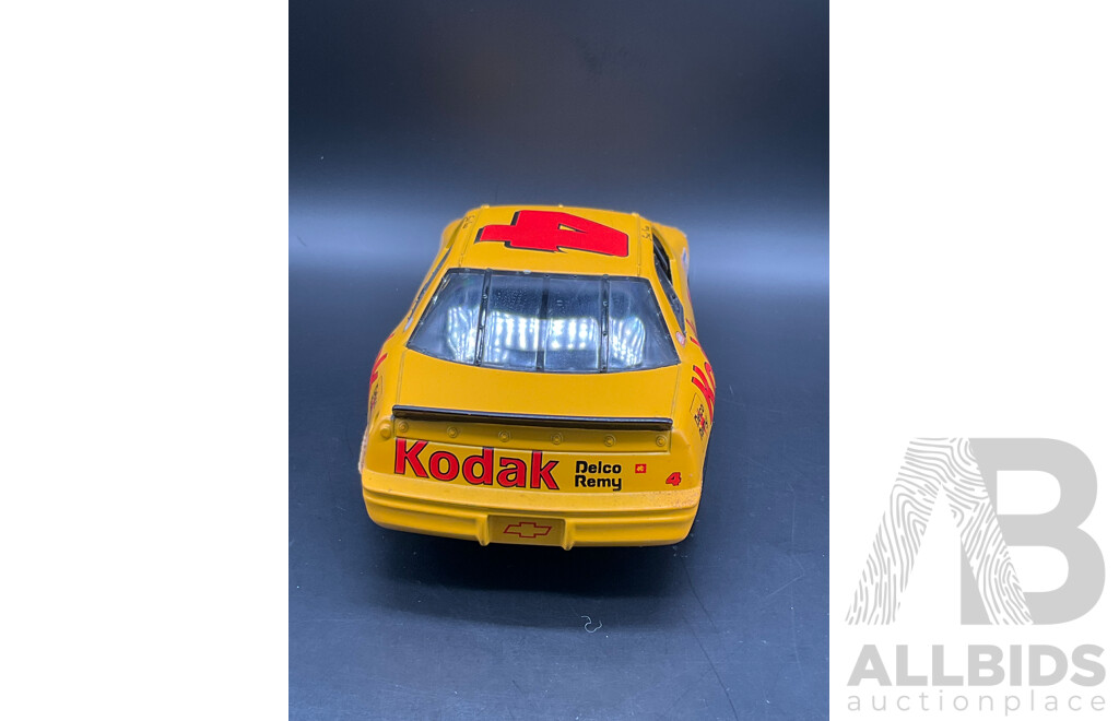 AMERICAN MUSCLE Kodak Film Chevrolet 1:18 Scale Model Car 7450