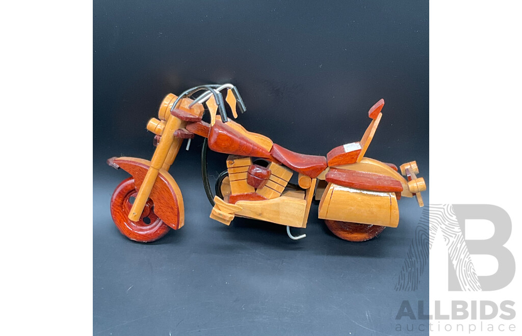 Large Collection of Motorcycles Models, Including Die-Cast FMPM 1986 HARLEY-DAVIDSON, Wooden Chopper Toy and Others - Lot of 14