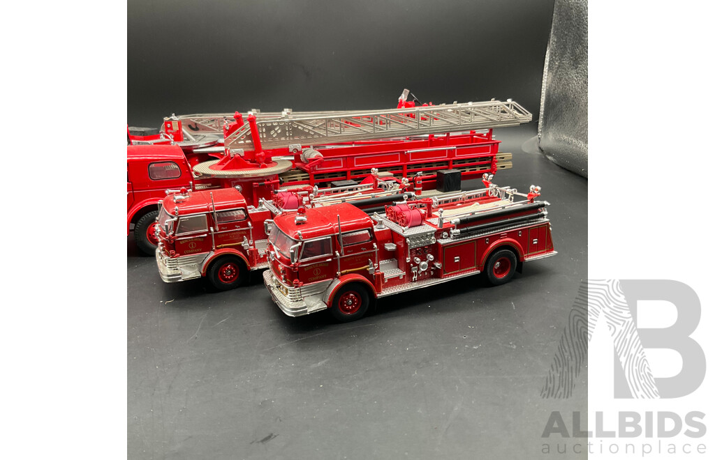 Collection of Die-Cast Model Fire Engines, Including FRANKLIN MINT PRECISION Models and SIGNATURE Models - Lot of 4