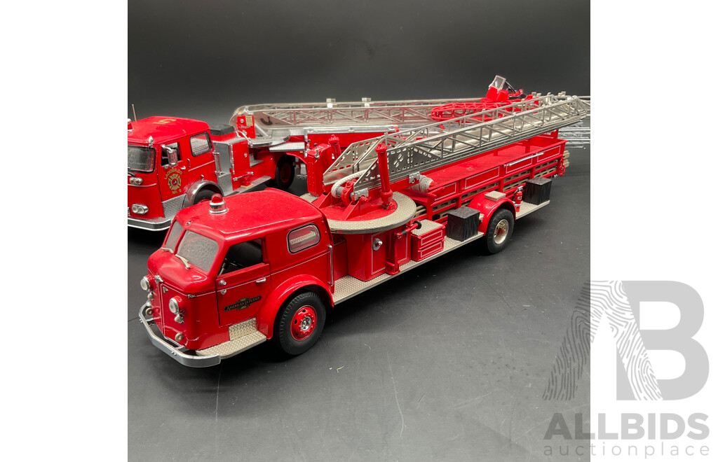 Collection of Die-Cast Model Fire Engines, Including FRANKLIN MINT PRECISION Models and SIGNATURE Models - Lot of 4