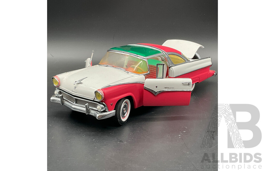 FRANKLIN MINT PRECISION MODELS 1:24 Scale Model - 1955 Chevrolet Bel Air Convertible and 1955 Ford Fairlane Crown Victoria - Lot of 2