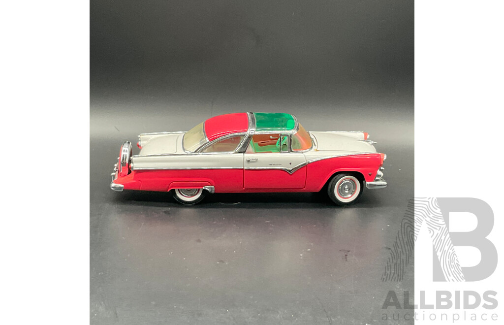 FRANKLIN MINT PRECISION MODELS 1:24 Scale Model - 1955 Chevrolet Bel Air Convertible and 1955 Ford Fairlane Crown Victoria - Lot of 2