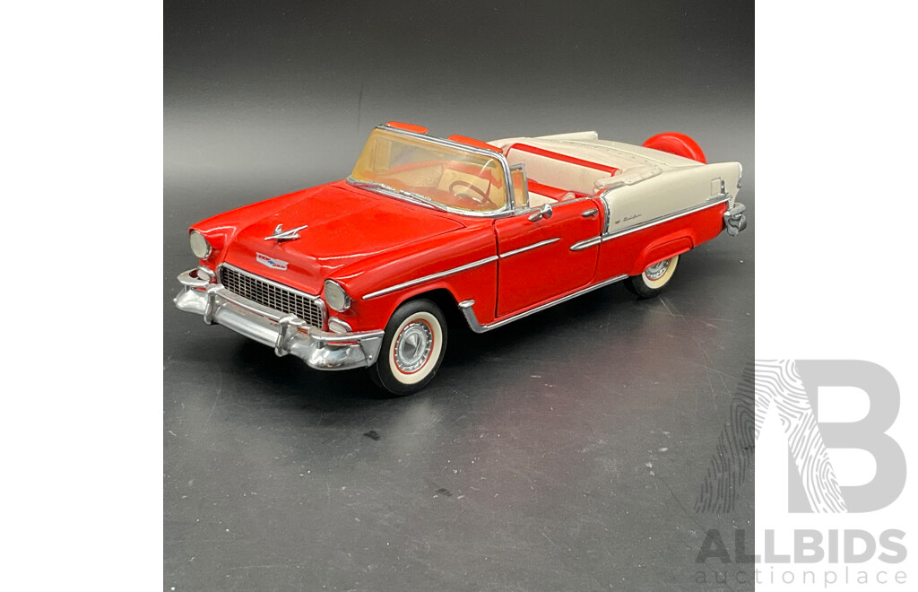 FRANKLIN MINT PRECISION MODELS 1:24 Scale Model - 1955 Chevrolet Bel Air Convertible and 1955 Ford Fairlane Crown Victoria - Lot of 2