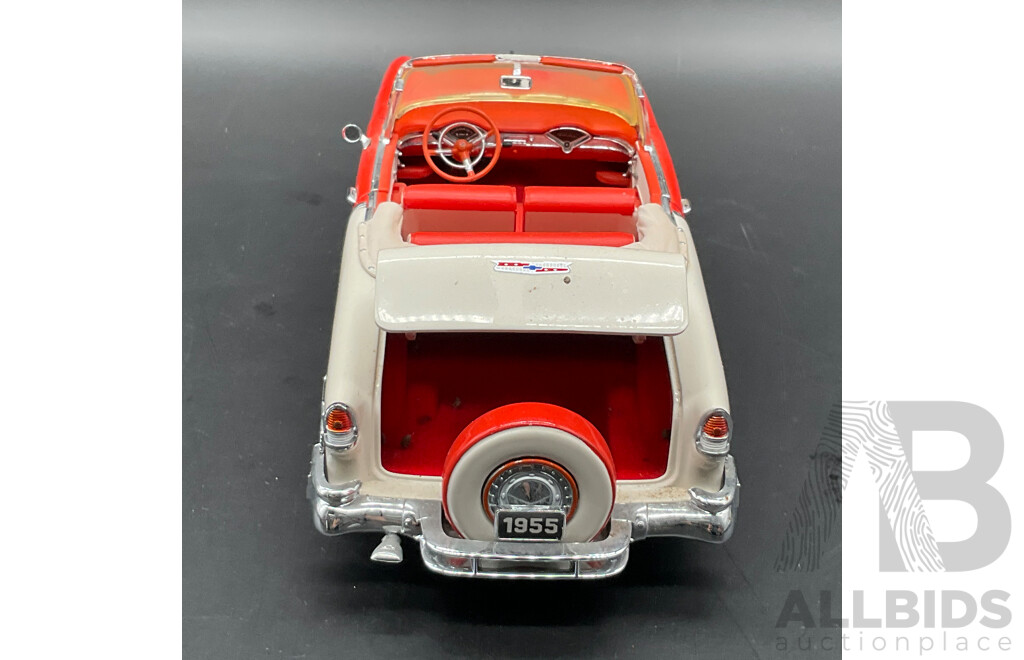 FRANKLIN MINT PRECISION MODELS 1:24 Scale Model - 1955 Chevrolet Bel Air Convertible and 1955 Ford Fairlane Crown Victoria - Lot of 2