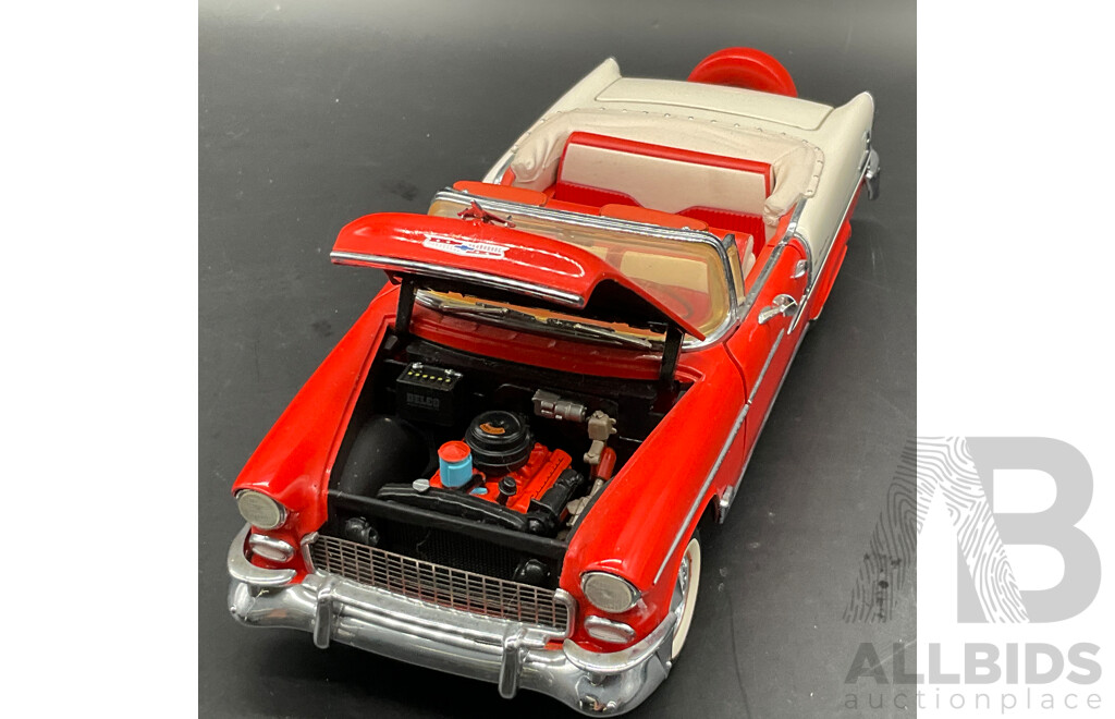 FRANKLIN MINT PRECISION MODELS 1:24 Scale Model - 1955 Chevrolet Bel Air Convertible and 1955 Ford Fairlane Crown Victoria - Lot of 2
