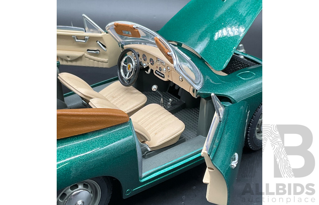 BURAGO Porsche 356B Cabriolet (1961) 1:18 Scale Model Car 3051