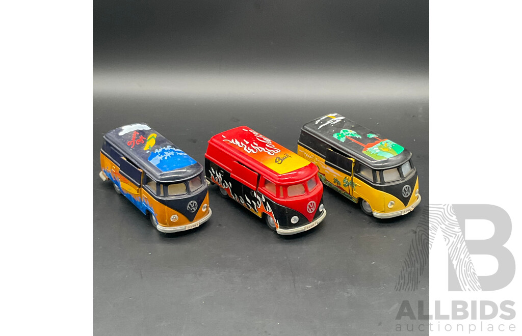 Collection of Assorted Die-Cast Metal Models, Including 1:42 Volkswagen Classic Beetle Bug and Bus Vans, 1:24 1996 Ford F-150 and 1:42 1948 MG TC Roadster  - Lot of 8