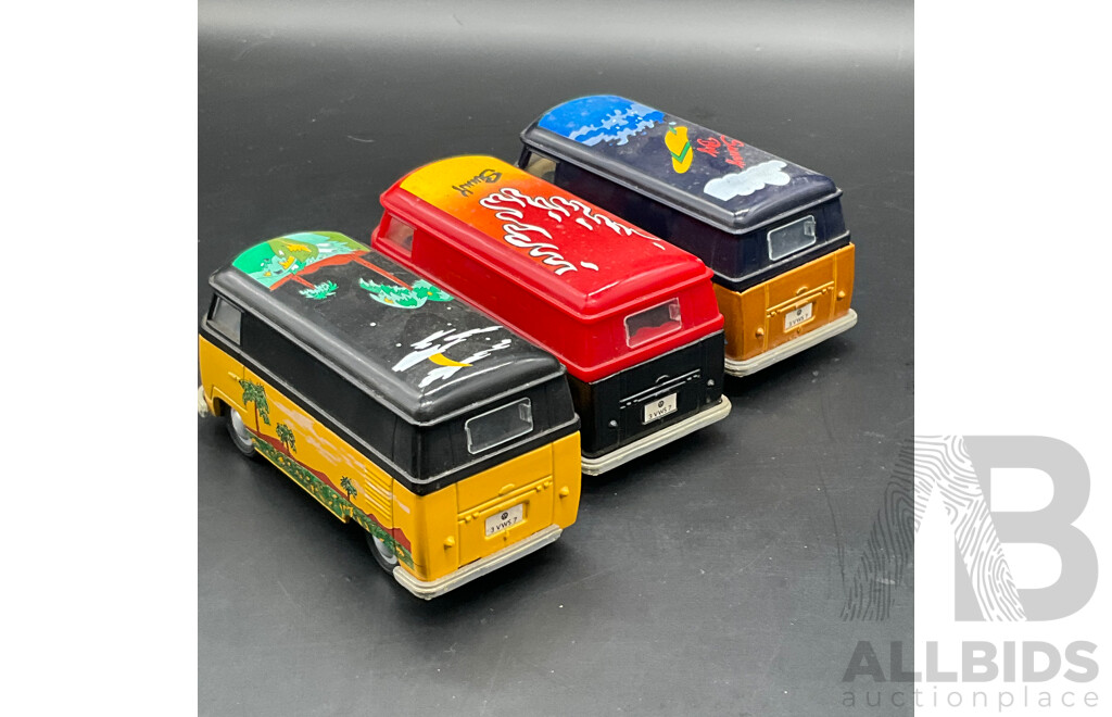 Collection of Assorted Die-Cast Metal Models, Including 1:42 Volkswagen Classic Beetle Bug and Bus Vans, 1:24 1996 Ford F-150 and 1:42 1948 MG TC Roadster  - Lot of 8