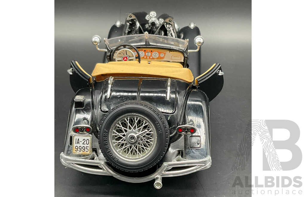 BURAGO Mercedes Benz 500K Roadster (1936) 1:18 Scale Model Car 3020