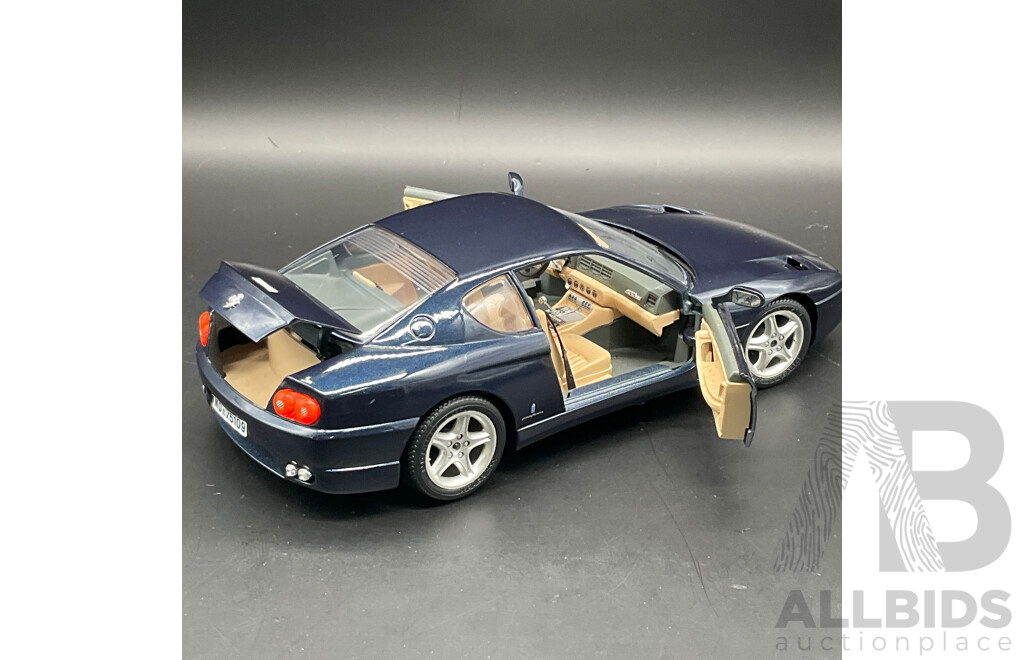 BURAGO Ferrari 456GT (1992) 1:18 Scale Model Car 3046