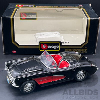 BURAGO Chverolet Corvette (1957) 1:18 Scale Model Car 3034