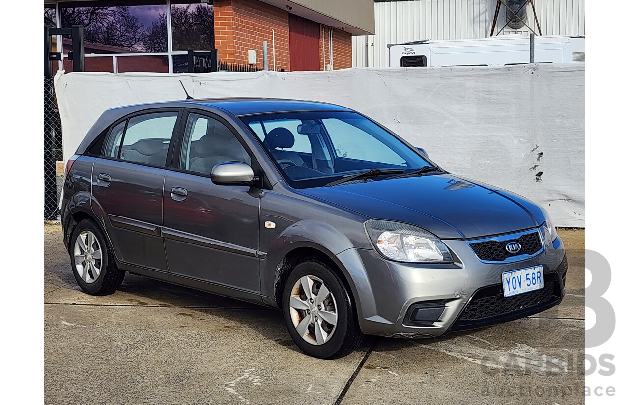 11/2010 Kia RIO S JB MY10 5d Hatchback Grey 1.4L
