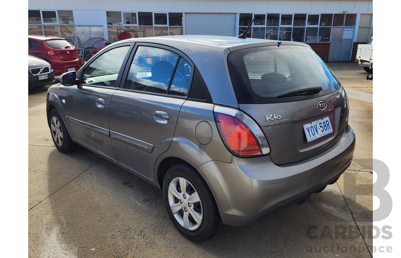 11/2010 Kia RIO S JB MY10 5d Hatchback Grey 1.4L