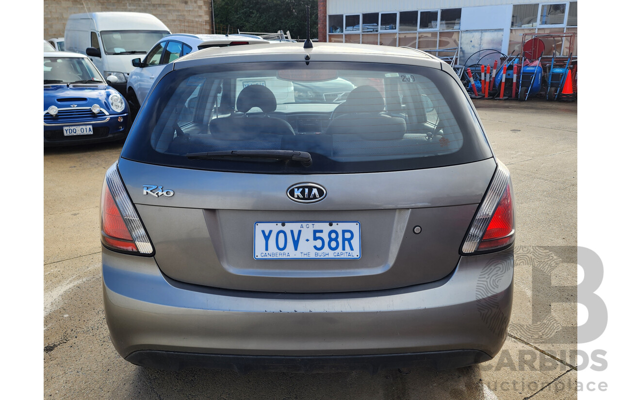 11/2010 Kia RIO S JB MY10 5d Hatchback Grey 1.4L