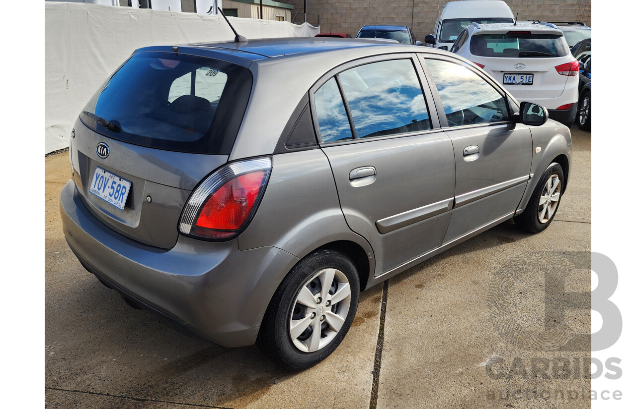11/2010 Kia RIO S JB MY10 5d Hatchback Grey 1.4L