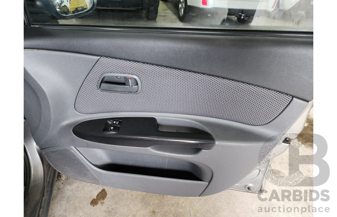 11/2010 Kia RIO S JB MY10 5d Hatchback Grey 1.4L