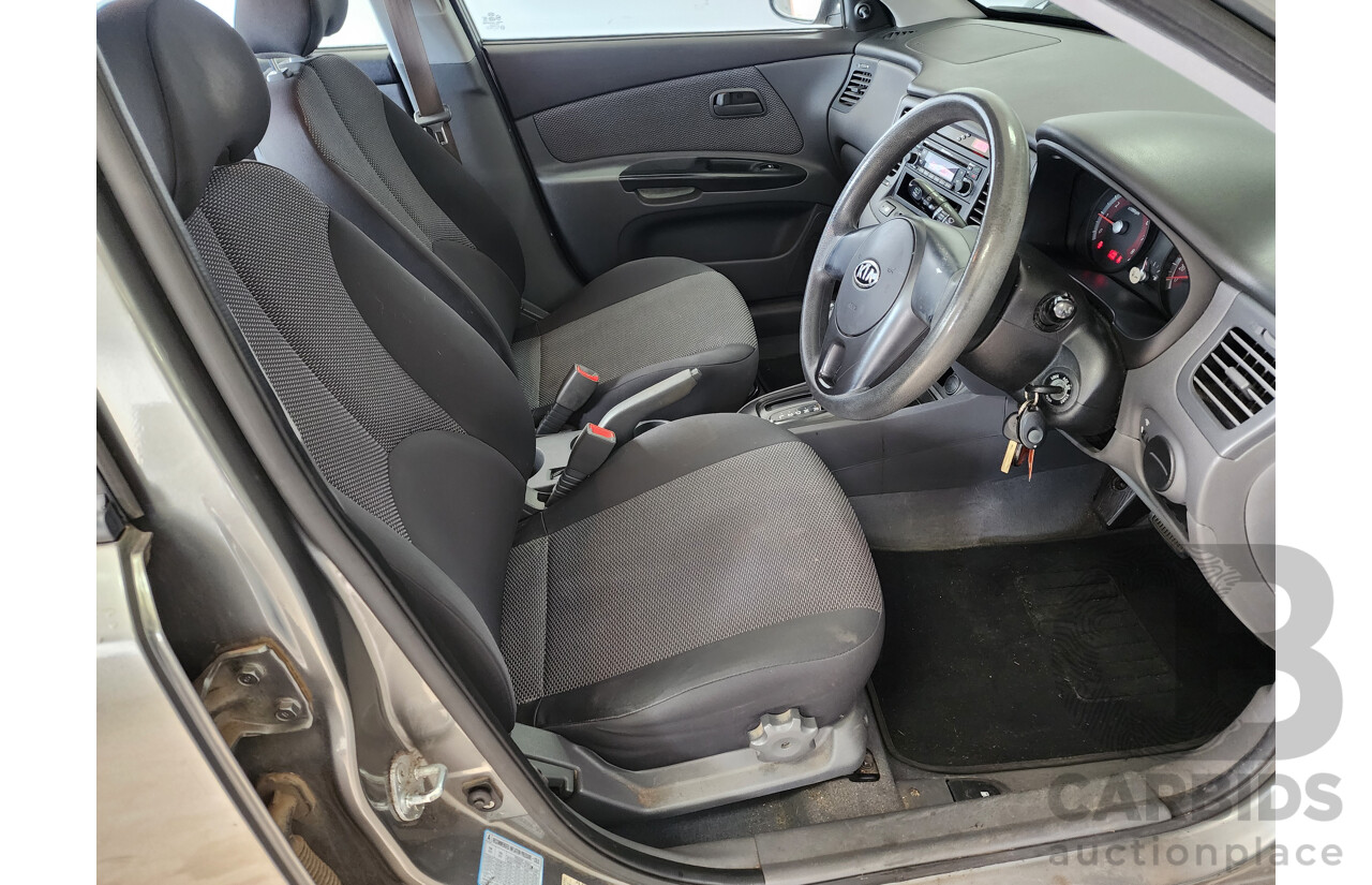 11/2010 Kia RIO S JB MY10 5d Hatchback Grey 1.4L