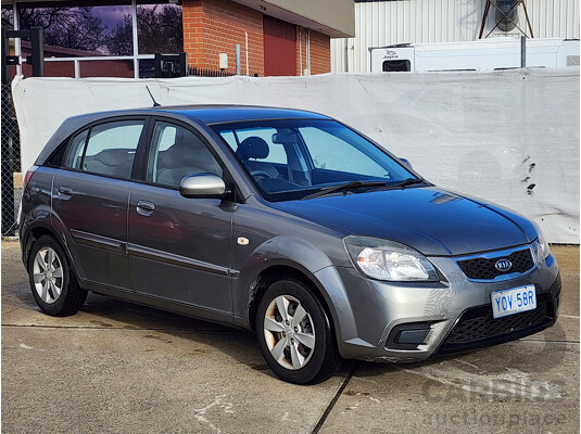 11/2010 Kia RIO S JB MY10 5d Hatchback Grey 1.4L