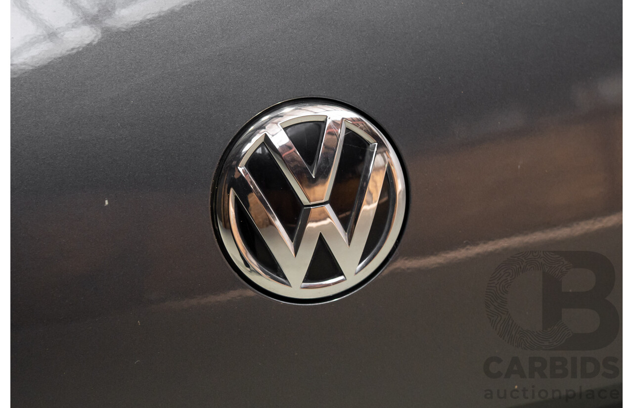 11/2015 Volkswagen Passat 132 Comfortline TSI 3C MY16 4D Sedan Grey Turbo 1.8L